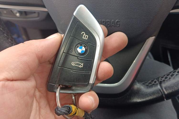 Used BMW 1 Series 2018 118i Sport Edition Vehicle Key