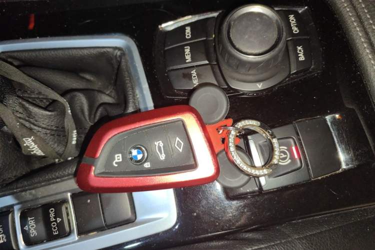 Used BMW 1 Series 2018 118i Sport Edition Vehicle Key