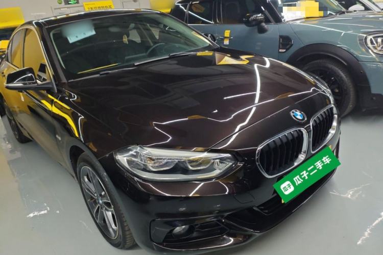 Used BMW 1 Series 2018 118i Sport Edition Front Right 45 Deg