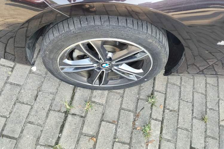 Used BMW 1 Series 2018 118i Sport Edition Left Front Wheel Hub