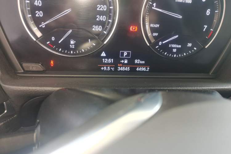 Used BMW 1 Series 2018 118i Sport Edition Odometer Close Up