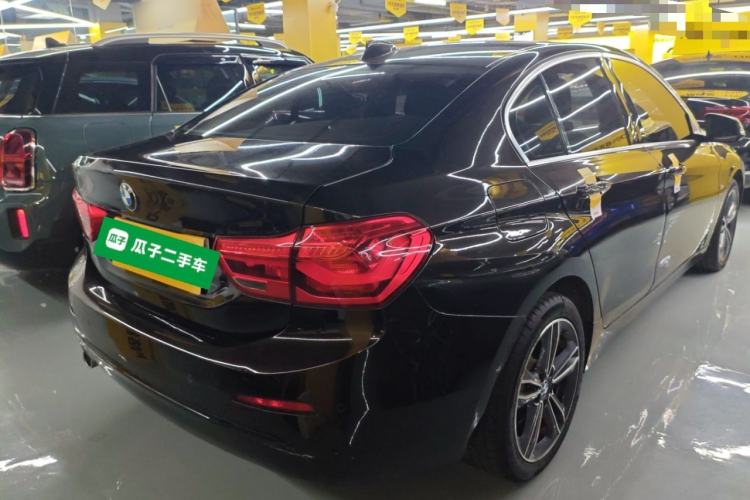 Used BMW 1 Series 2018 118i Sport Edition Rear Right 45 Deg
