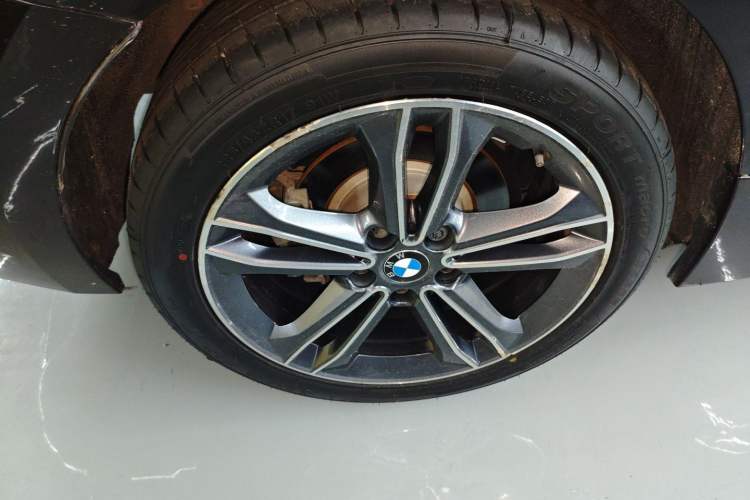Used BMW 1 Series 2018 118i Sport Edition Right Rear Wheel Hub