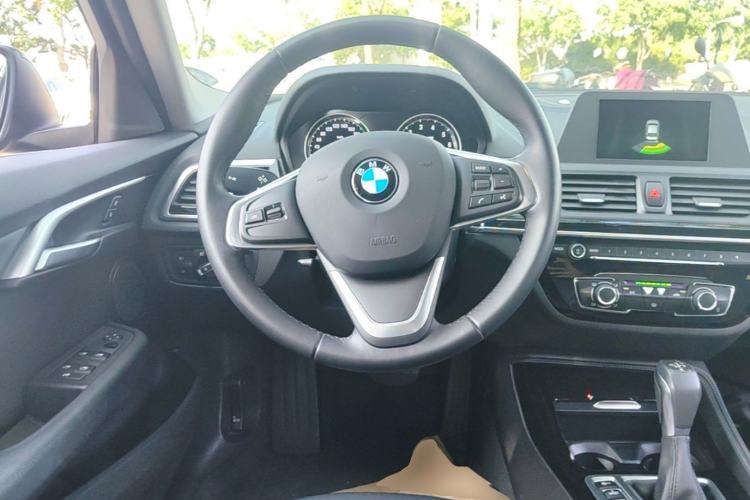 Used BMW 1 Series 2018 118i Sport Edition Steering Wheel