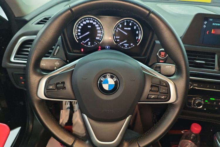 Used BMW 1 Series 2018 118i Sport Edition Steering Wheel