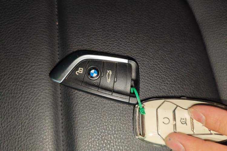 Used BMW 1 Series 2018 118i Sport Edition Vehicle Key