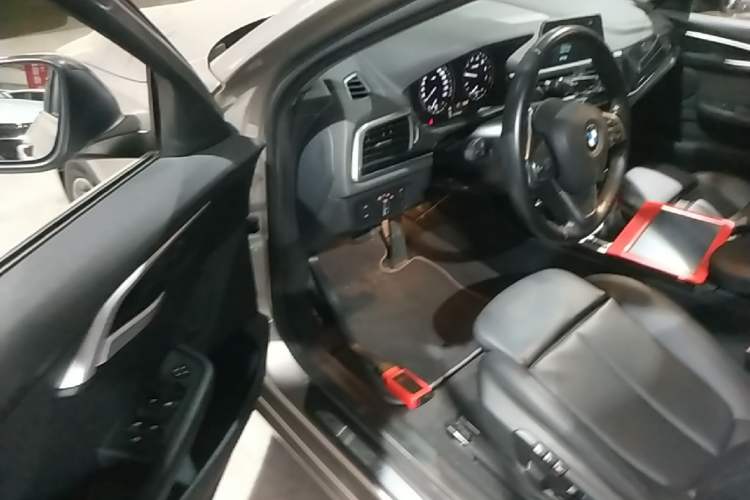Used BMW 1 Series 2018 118i Sport Edition Driver Seat