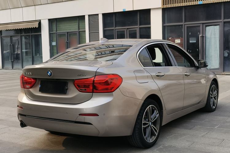 Used BMW 1 Series 2018 Facelifted 118i Sport Edition Exterior 4