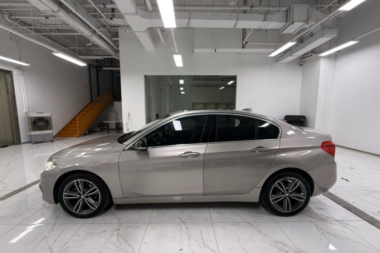 Used BMW 1 Series 2018 118i Sport Edition Exterior 5