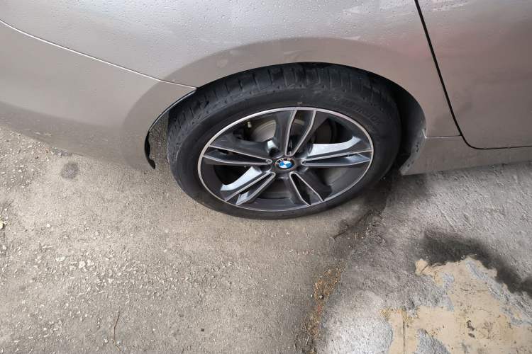 Used BMW 1 Series 2018 118i Sport Edition Exterior 5