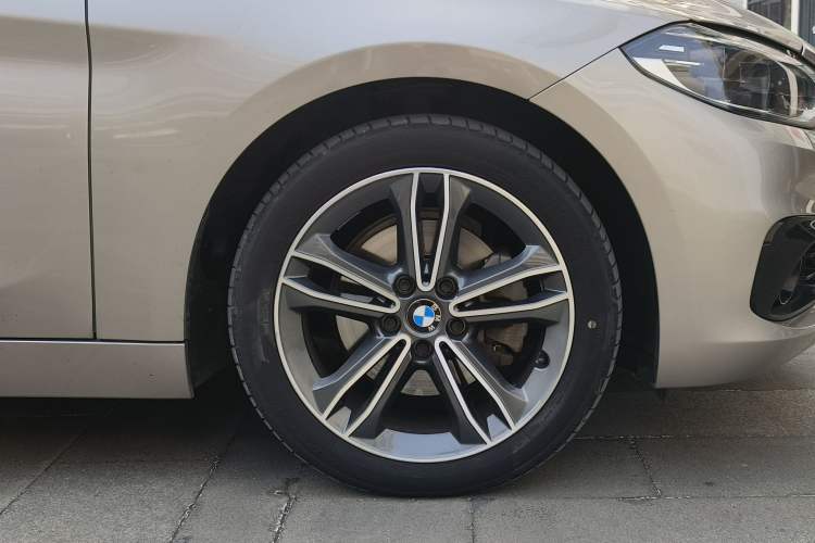 Used BMW 1 Series 2018 Facelifted 118i Sport Edition Exterior 7