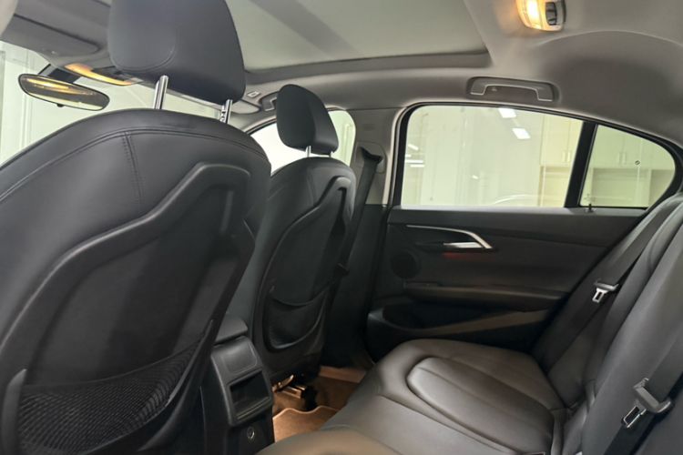 Used BMW 1 Series 2018 118i Sport Edition Headliner