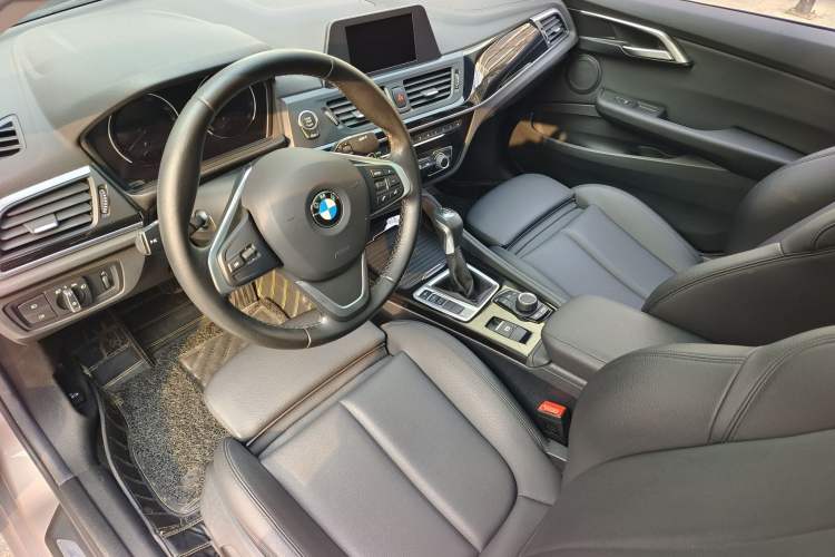 Used BMW 1 Series 2018 Facelifted 118i Sport Edition Interior 13