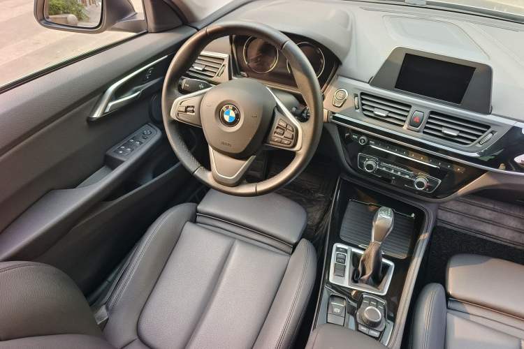 Used BMW 1 Series 2018 Facelifted 118i Sport Edition Interior 6