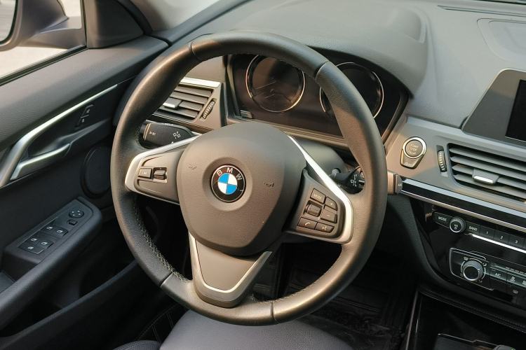 Used BMW 1 Series 2018 Facelifted 118i Sport Edition Interior 8