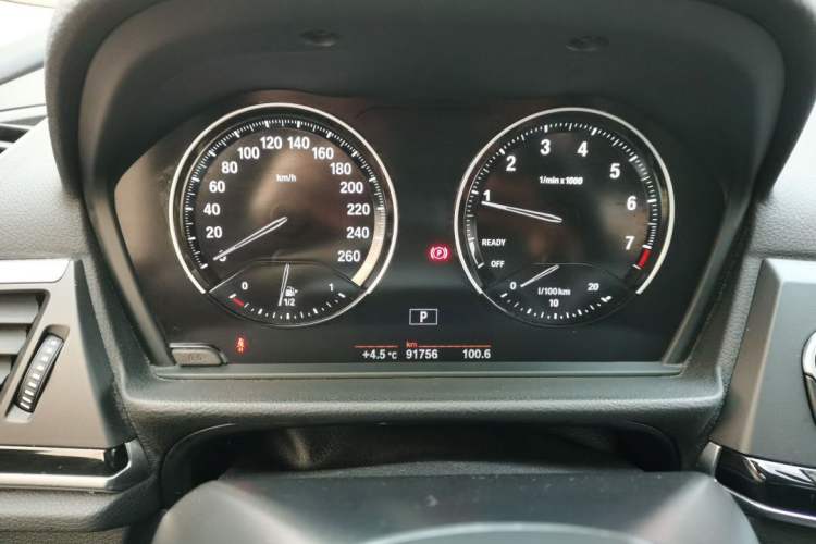 Used BMW 1 Series 2018 Facelifted 118i Sport Edition Odometer Close Up