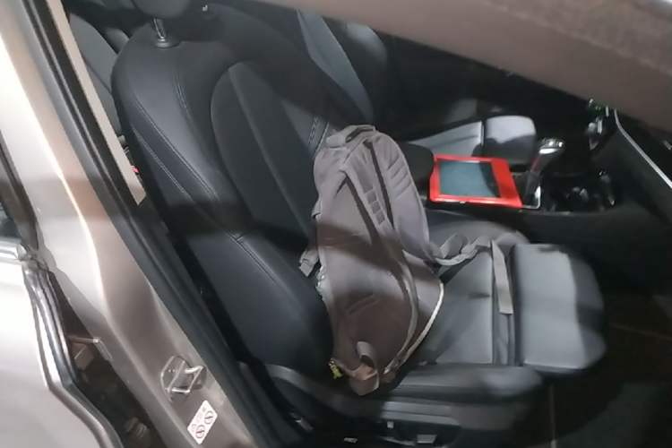 Used BMW 1 Series 2018 118i Sport Edition Right Front Seat