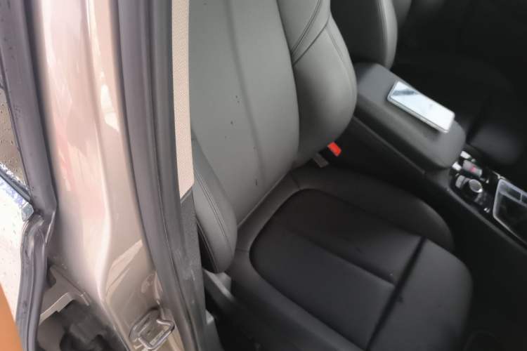 Used BMW 1 Series 2018 118i Sport Edition Right Front Seat