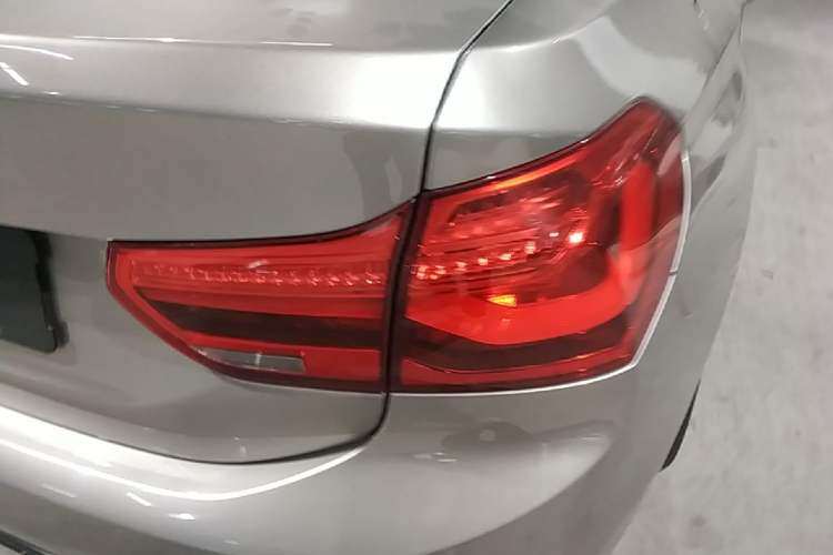 Used BMW 1 Series 2018 118i Sport Edition Right Rear Taillight