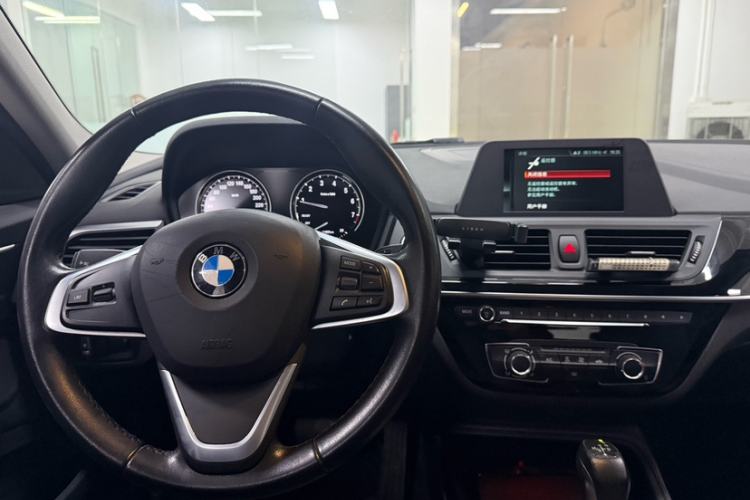 Used BMW 1 Series 2018 118i Sport Edition Steering Wheel