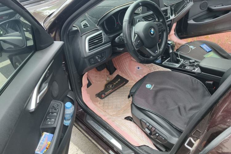 Used BMW 1 Series 2018 118i Sport Edition Driver Seat