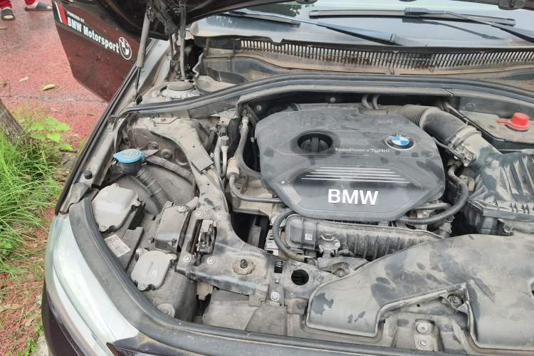 Used BMW 1 Series 2018 118i Sport Edition Engine Bay Right