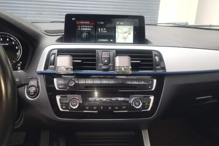 Used BMW 1 Series 2018 120i M Sport Package Audio And AC Panel