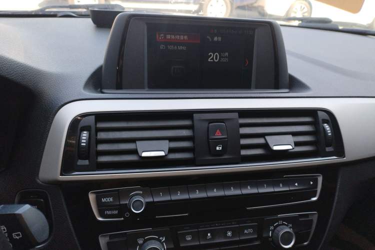Used BMW 1 Series 2018 118i Leading Model Audio And AC Panel