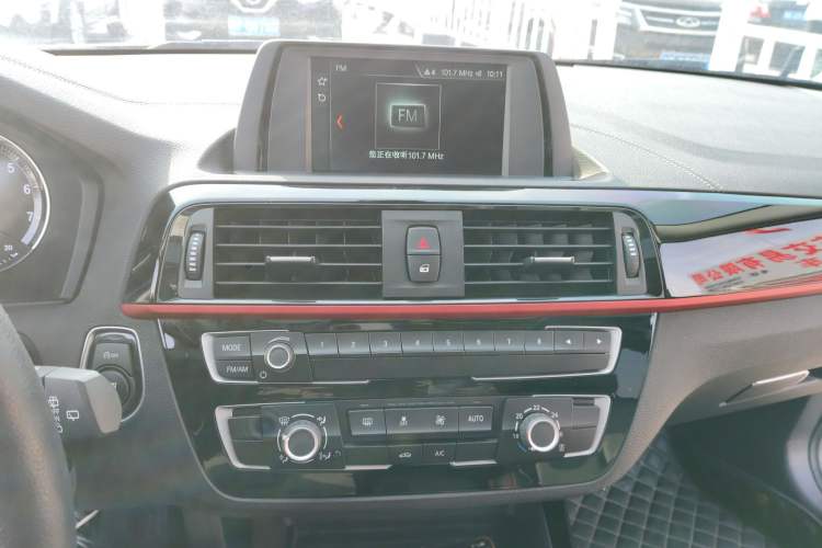 Used BMW 1 Series 2018 118i Sport Design Package Audio And AC Panel