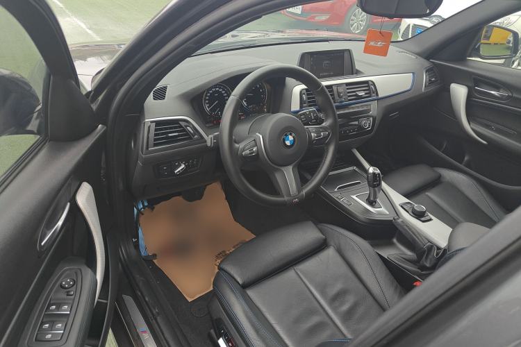 Used BMW 1 Series 2018 120i M Sport Package Driver Seat