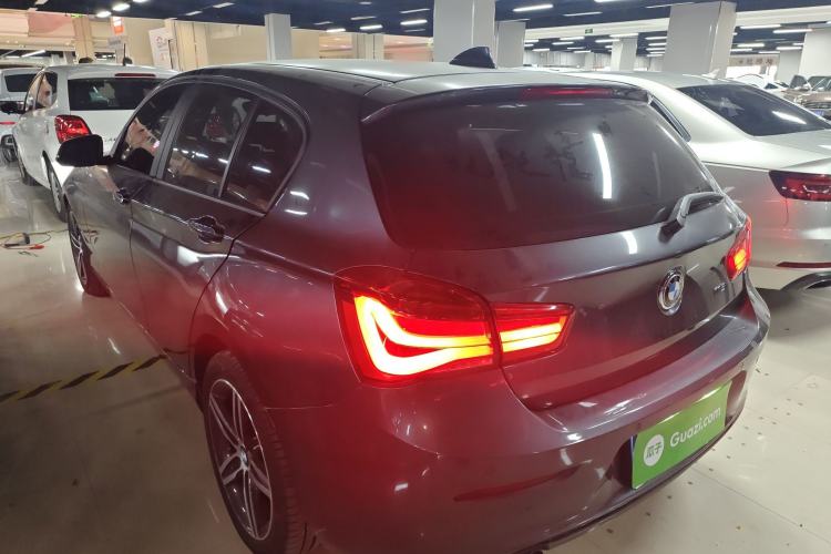 Used BMW 1 Series 2018 118i Sport Design Package Exterior 2