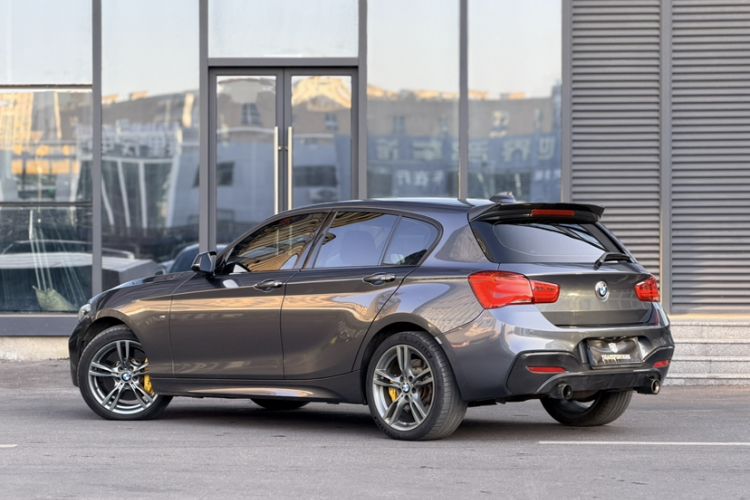 Used BMW 1 Series 2018 120i M Sport Package Exterior 4