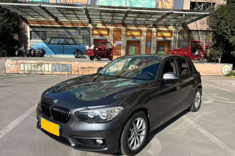 Used BMW 1 Series 2018 118i Leading Model Exterior 4