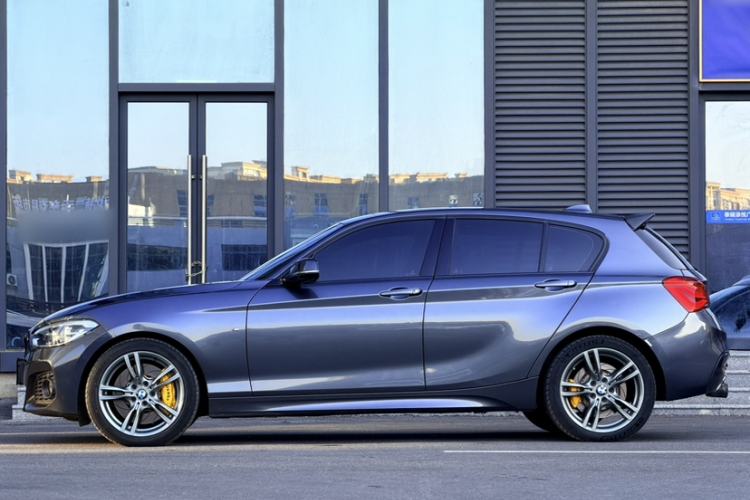 Used BMW 1 Series 2018 120i M Sport Package Exterior 5