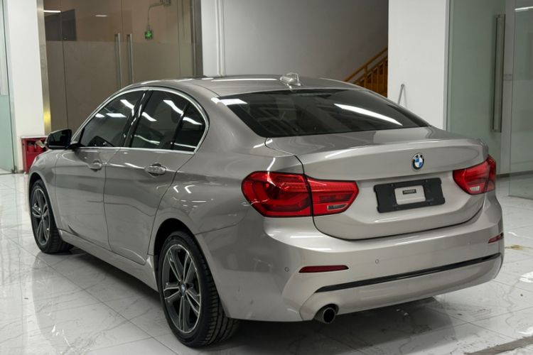 Used BMW 1 Series 2018 118i Sport Edition Exterior 5