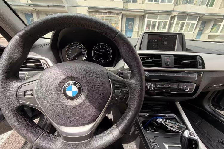 Used BMW 1 Series 2018 118i Leading Model Exterior 6