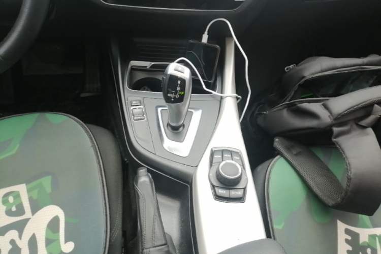 Used BMW 1 Series 2018 118i Leading Model Gear Lever