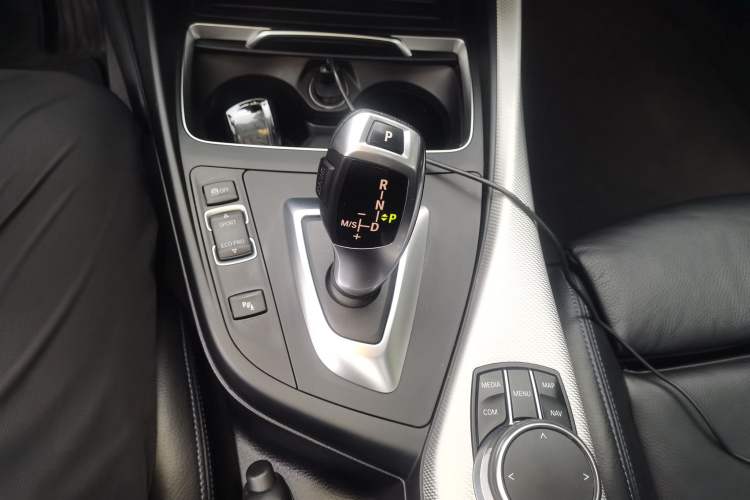 Used BMW 1 Series 2018 120i M Sport Package Gear Lever