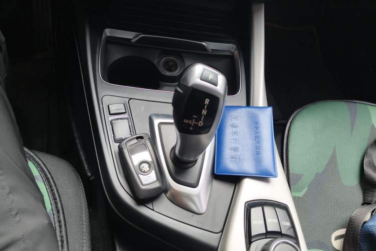 Used BMW 1 Series 2018 118i Leading Model Gear Lever