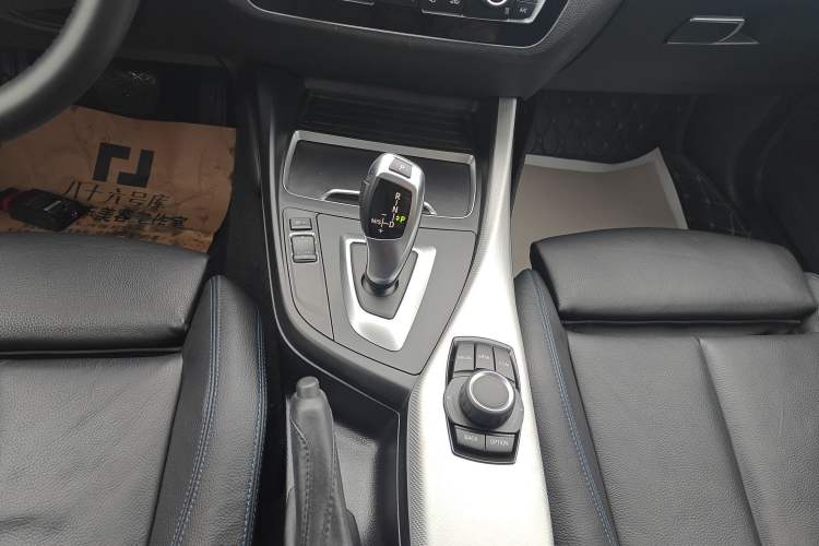 Used BMW 1 Series 2018 120i M Sport Package Gear Lever