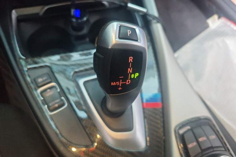 Used BMW 1 Series 2018 118i Leading Model Gear Lever