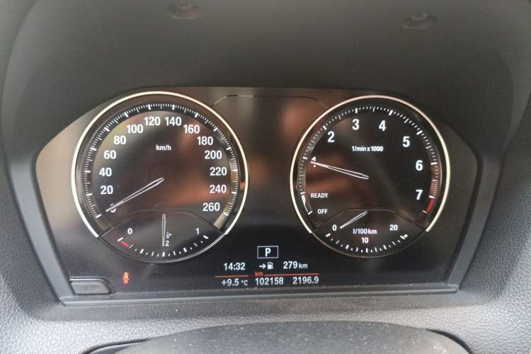 Used BMW 1 Series 2018 118i Sport Design Package Instrument Cluster