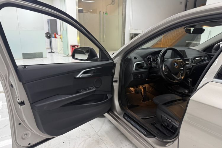 Used BMW 1 Series 2018 118i Sport Edition Interior 3