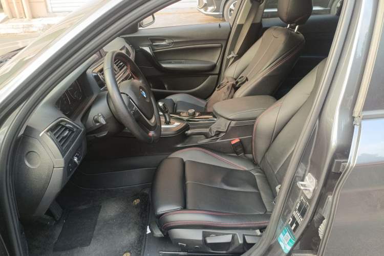 Used BMW 1 Series 2018 118i Sport Design Package Left Front Seat