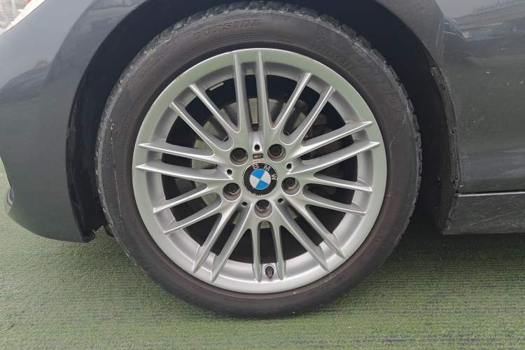 Used BMW 1 Series 2018 120i M Sport Package Left Front Wheel Hub