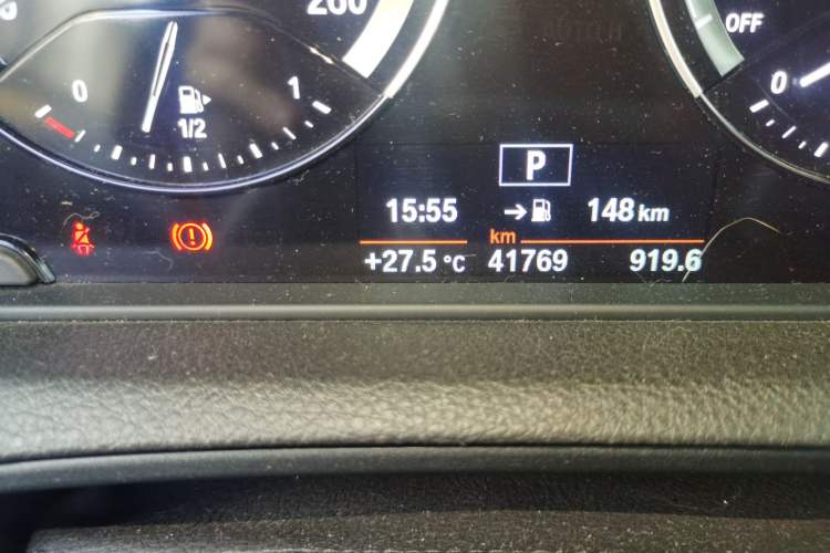 Used BMW 1 Series 2018 118i Sport Design Package Odometer Close Up