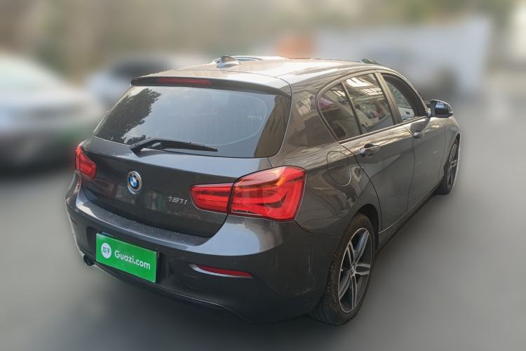 Used BMW 1 Series 2018 118i Sport Design Package Rear Right 45 Deg