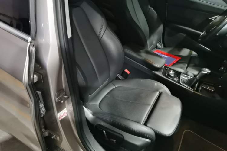 Used BMW 1 Series 2018 118i Sport Edition Right Front Seat