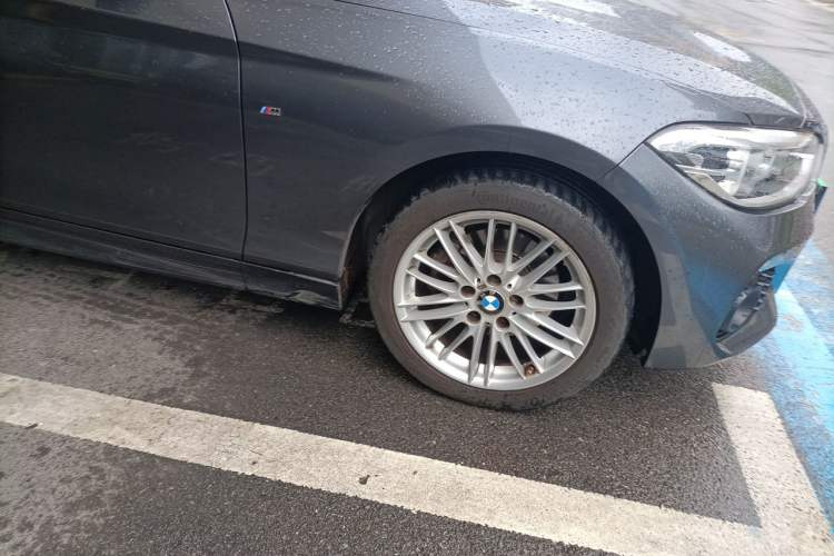 Used BMW 1 Series 2018 120i M Sport Package Right Front Wheel Hub