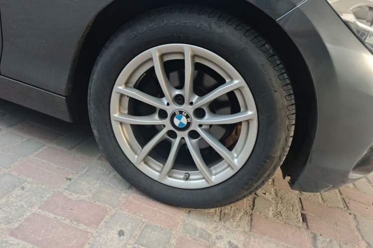 Used BMW 1 Series 2018 118i Leading Model Right Front Wheel Hub